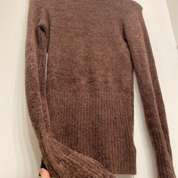 Fuzzy knit long sleeved turtleneck pullover - Picture 3 of 3